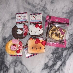Hello kitty squishy keychains